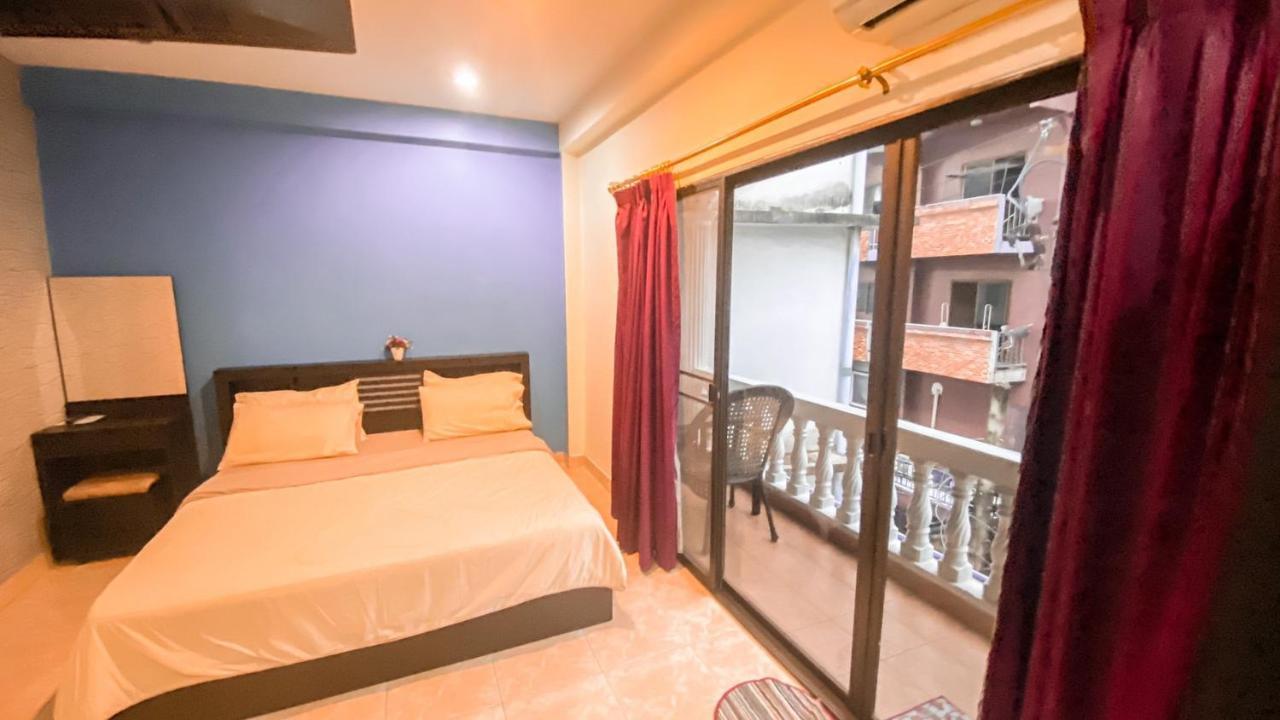 Retox Game On Hotel Pattaya Buitenkant foto